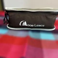 Item thumbnail for item 2fc22843-4f4a-458c-824c-0327086c87ab