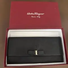 美品 フェラガモ 長財布 ヴァラリボン サフィアーノレザー 黒 パス 