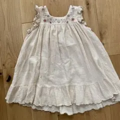 ハンドメイド作家様　刺繍ワンピース　110のサムネイル