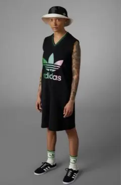 完売　adidas originals アディカラー70s Vネックワンピース