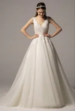 ウェディングドレス ココメロディ Aライン Vネック