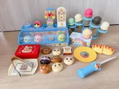 アンパンマン　アイスクリーム屋さん　やきたてパン工場