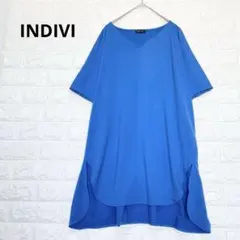 美品 インディヴィ Vネック ワンピース シルク混 ドルマン風 ブルーP2438のサムネイル