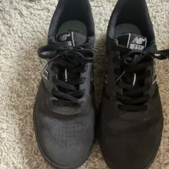 New Balance ブラック スニーカー