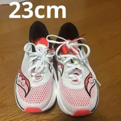 Sauconyエンドルフィン プロ 3 ランニングシューズ【最終価格‼️】