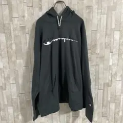 プルオーバーパーカー