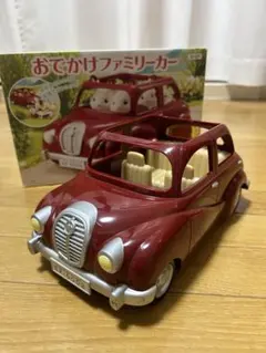 おでかけファミリーカー 赤