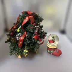 小型クリスマスツリーとスノードームセット