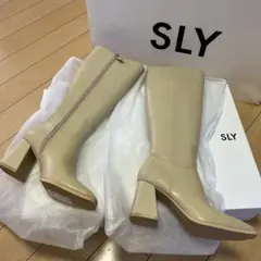 SLY スライ ブーツ 新品未使用のサムネイル