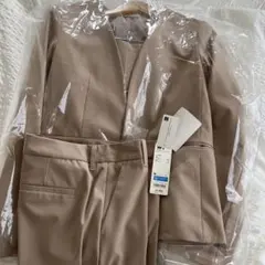 GU ベージュ スーツパンツセットアップ Mサイズ