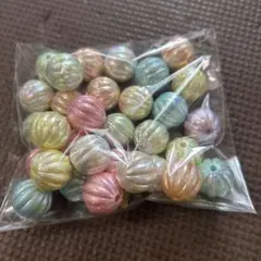 ハンドメードパーツ　パステルカラー ラウンド型ビーズ 約30個入り