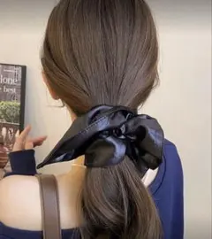 【【 新品未使用 月末セール 】】スクエアシュシュ　ブラック　ヘアアクセサリー