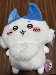 ちいかわ　パラレルワールド　BIGぬいぐるみ　ハチワレ？