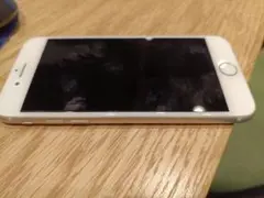 iPhone8 64GB シルバー（ACアダプターと充電ケーブル付）☆美品☆