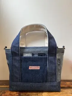 Item thumbnail for item 02cebb1d-1a6f-4a10-8ef1-5a9a4ddb9230