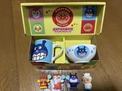 ばいきんまんマグ&茶碗　アンパンマンソフビセット