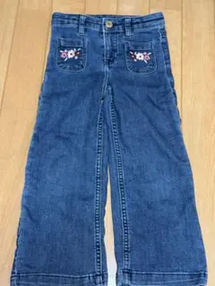 H&M 花柄刺繍デニムパンツ