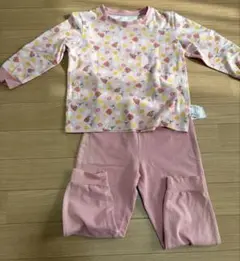 ユニクロ　パジャマ　100