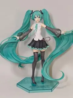 初音ミク16周年記念胸像フィギュア【@Loppi・HMV限定】 - メルカリ