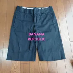 BANANA REPUBLIC 黒 ショートパンツ 2のサムネイル