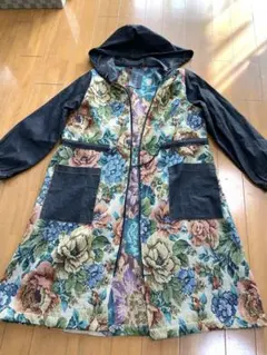 新品未使用ジャガードロングコート花柄