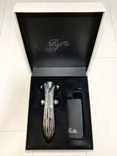 リファ4カラットレイ（ReFa RF-FR2306B SILVER）のサムネイル