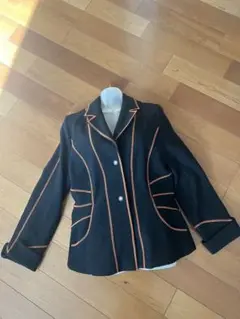 お値下げ　極美品　GIOCARE DONNA毛100%ジャケット