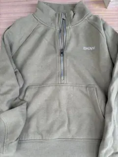 DKNY SPORT ハーフジップ スウェット カーキ Lサイズのサムネイル