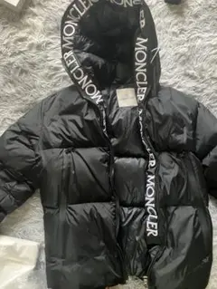 MONCLER MONTCLAダウンジャケット1