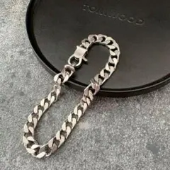 Item thumbnail for item 056d4224-f962-4a15-8c70-f465a2b0f5db