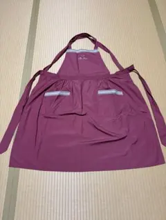 エプロン Mサイズ　ワイン色