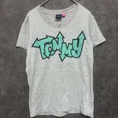 TOMMY 半袖 Tシャツ ロゴプリントカジュアル ポップ グレー Mサイズ