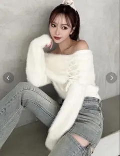 RESEXXY ストリングシャギーオフショルニットトップス 白