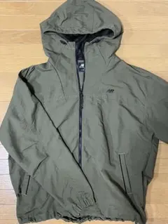 New Balance ナイロンジャケット オリーブ