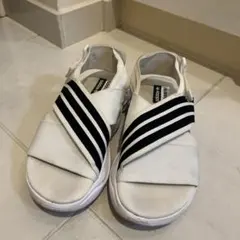 adidas スポーツサンダル ホワイト/ブラック