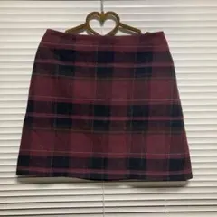 UNIQLO ユニクロ　赤と黒のチェック ミニスカート