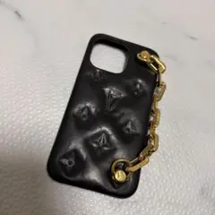 LOUIS VUITTON iPhone13 PROケース チェーン付きのサムネイル