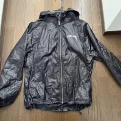 Stussy 黒 ナイロンジャケット フード付き