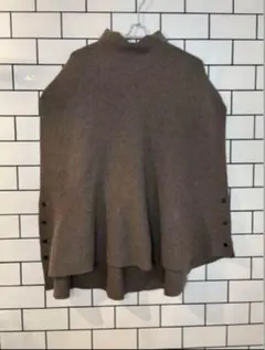 【BEAUTY&YOUTH】美品　ポンチョ風　ハイネック　ニット　セーター！