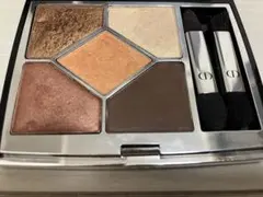 Dior アイシャドウ　サンククルールクチュール　439