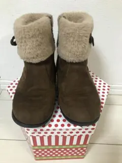 週末限定値下げ！美品　エニィファム　19センチ　フェイクファー ブーツのサムネイル