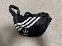 adidasショルダーバッグ