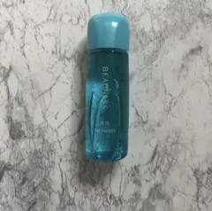 メナード 新薬用ビューネミニボトル30ml 昨年リニューアル☆のサムネイル