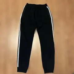 UNIQLO ウルトラストレッチドライスウェットパンツ　ブラックライン160cm