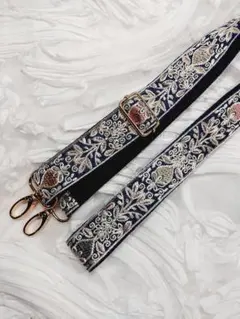 特価H-5インド刺繍リボン※ショルダーストラップ　スマホストラップ　送料込み