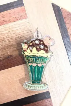 Item thumbnail for item 8104a8bd-d581-4e66-b117-f6c3e1052303