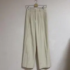 ユニクロ　タックワイドパンツ　4本セット