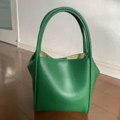 Item thumbnail for item 79e1133b-cb66-4103-a8e9-0bd61c7313b6