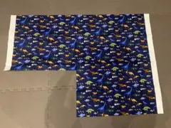 恐竜プリント 綿生地　はぎれ