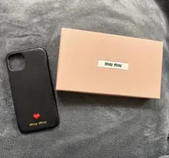 【値下げ】miu miu レザー iPhoneケース 黒 iPhone13のサムネイル